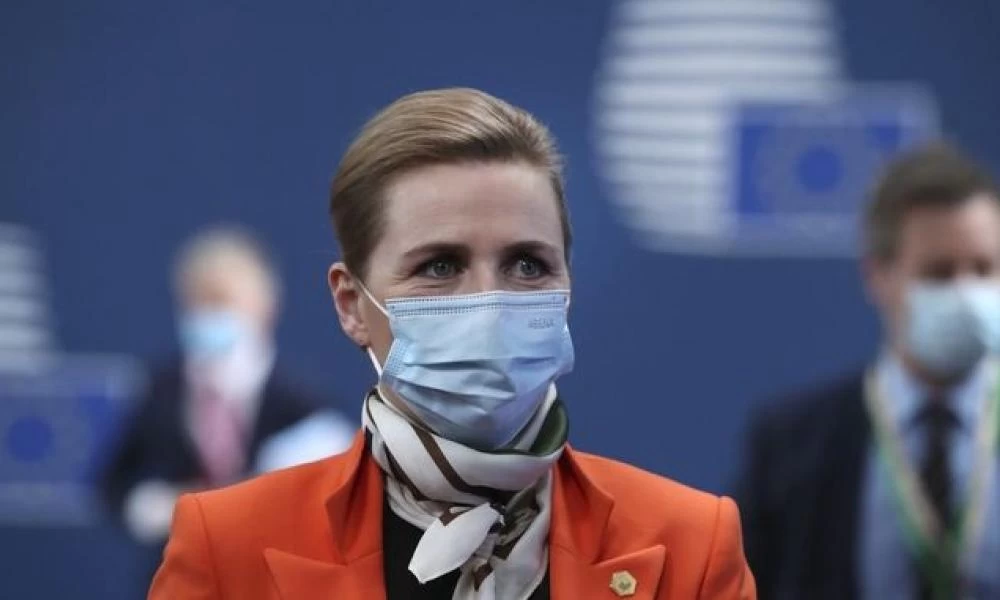 Πρωθυπουργός Δανίας: Δεν ανήκω σε ευπαθή ομάδα και δεν κάνω πρώτη το εμβόλιο